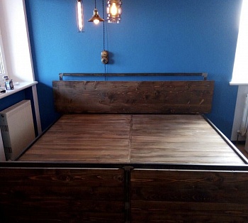 Кровать из массива дуба двухспальная «Классика»